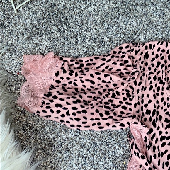 Silk Robe - Picture 4 of 4